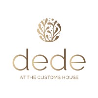 Dede at the Customs House