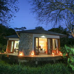 LAKE DULUTI LODGE