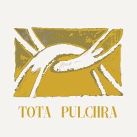 Tota Pulchra