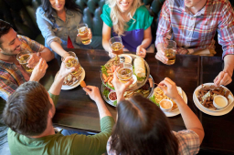 Mulligans Bar & Grill